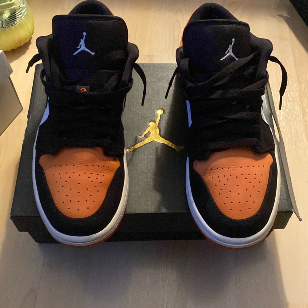 Jordan 1 Low Shattered Backboard